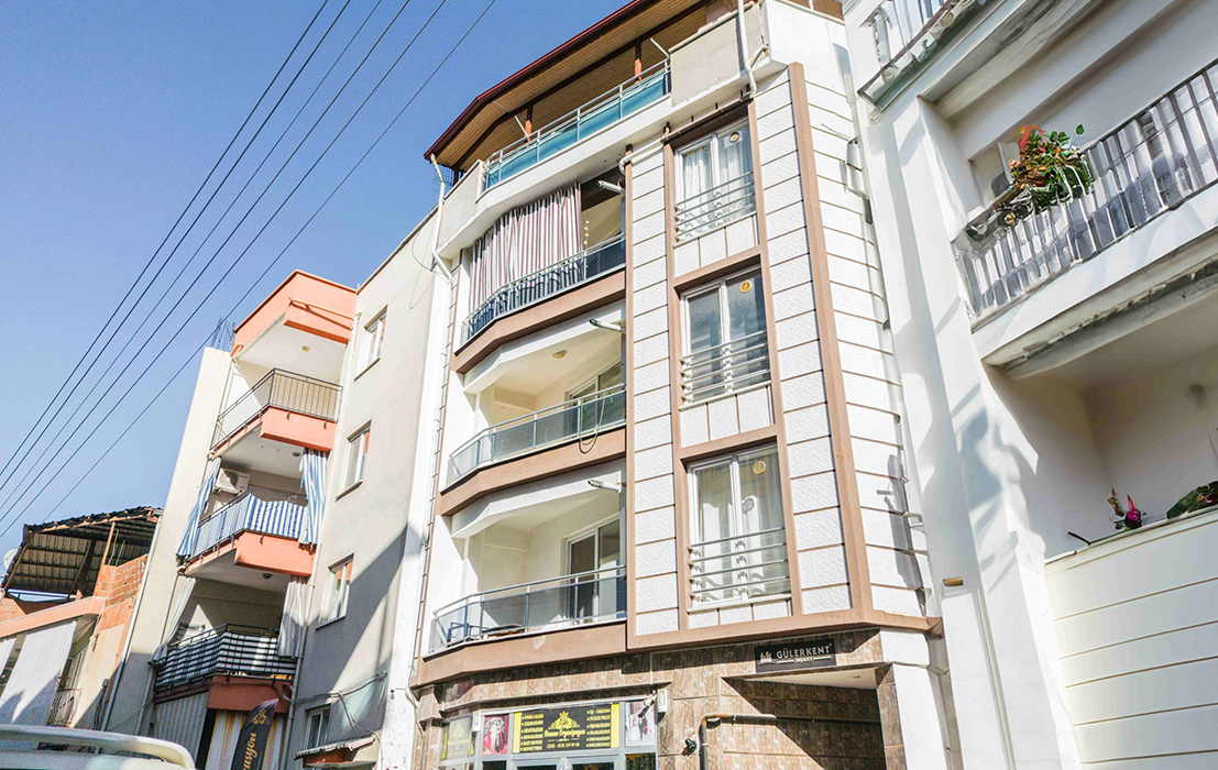 Güler Apart